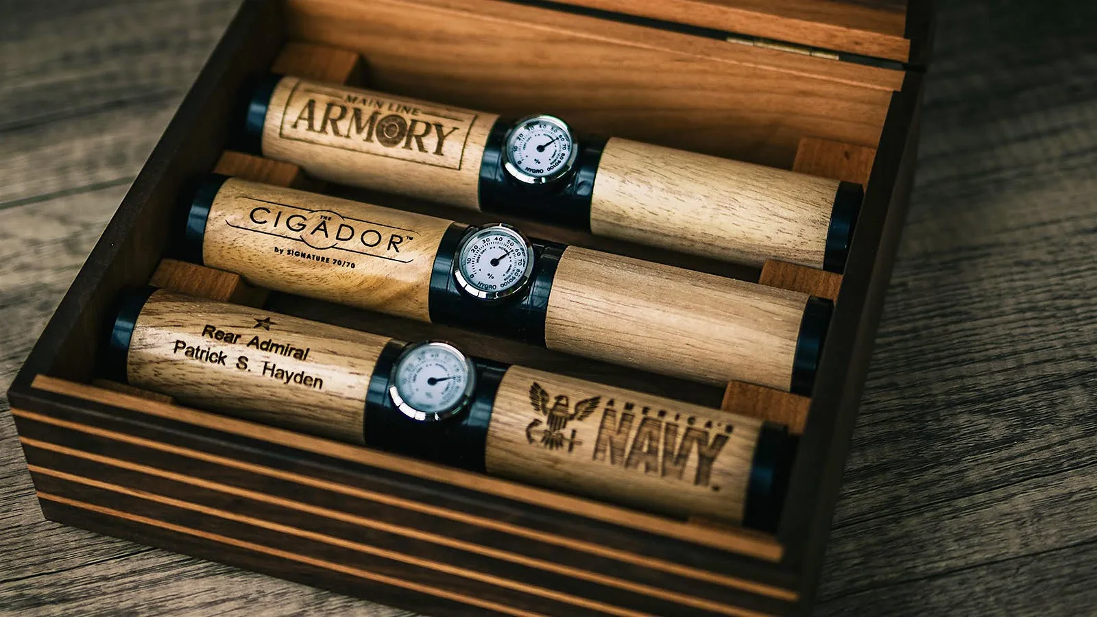 Elevate Your Cigar Experience with the Cigador: A Compact, Heavy-Duty Travel Humidor